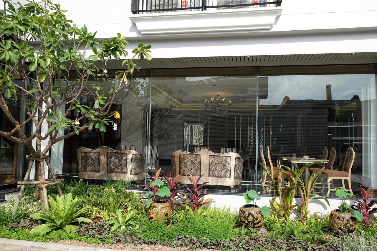 Methavalai Residence Hotel - Sha Extra Plus Bangkok Luaran gambar